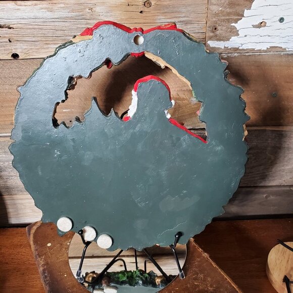 Ceramic Christmas Wreath - Santa and Woodland Animals - Picture 8 of 9
